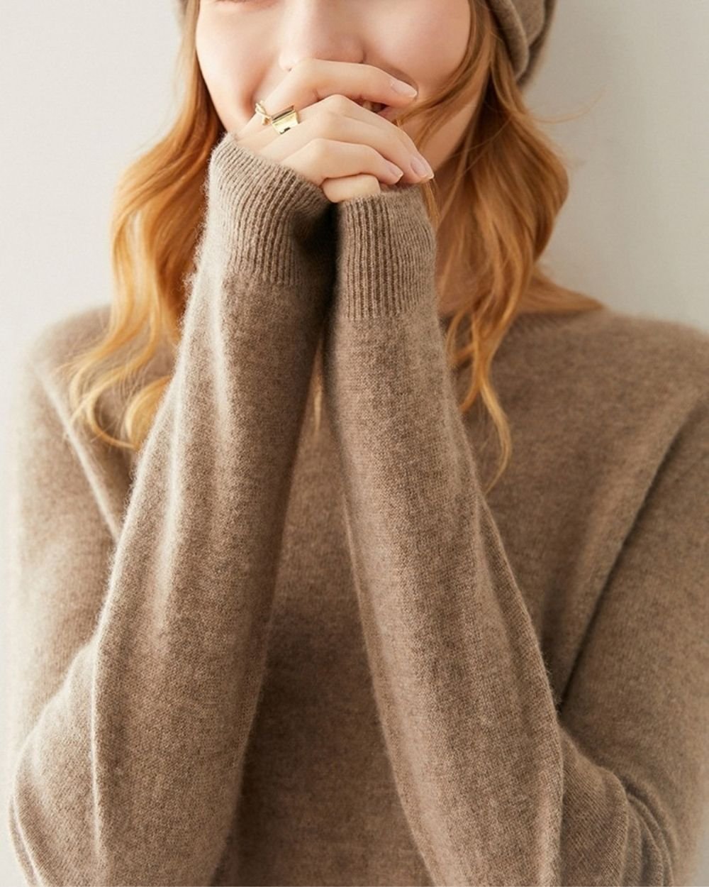 AVREN Women’s 100% Cashmere Classic Crewneck Sweater - Image 10
