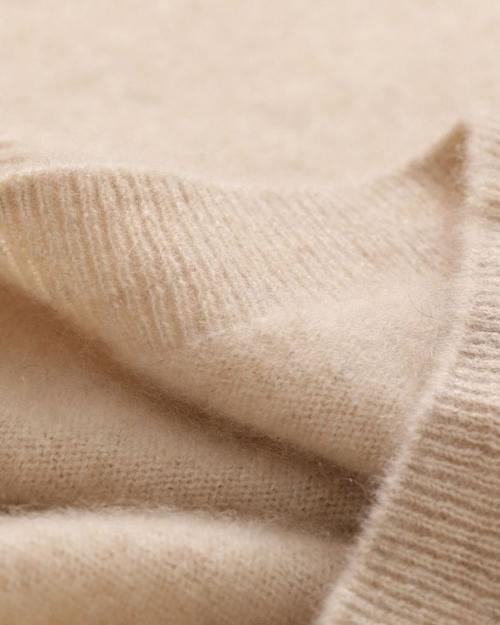 AVREN Women’s 100% Cashmere Short-Sleeve Mock Neck Sweater - Image 5